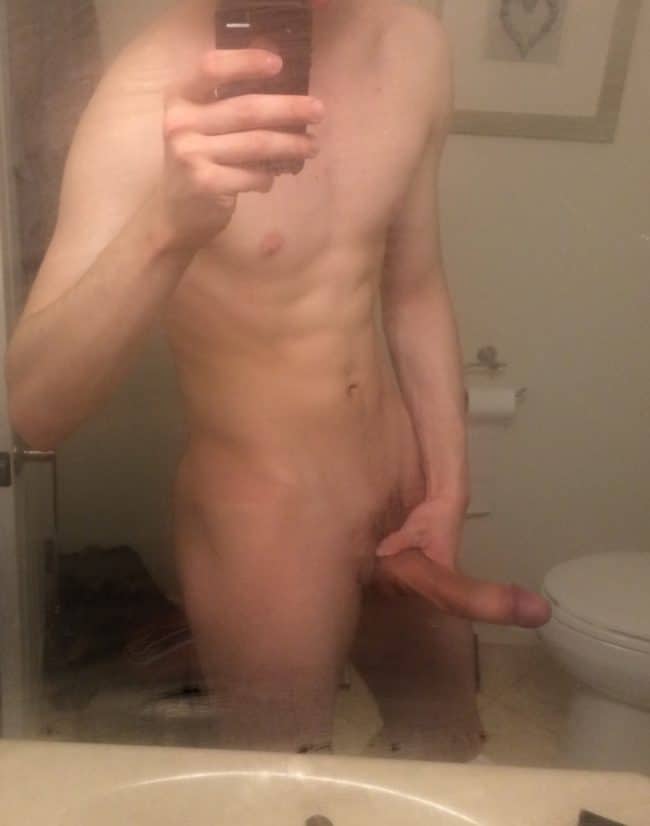 Hung Nude Twink