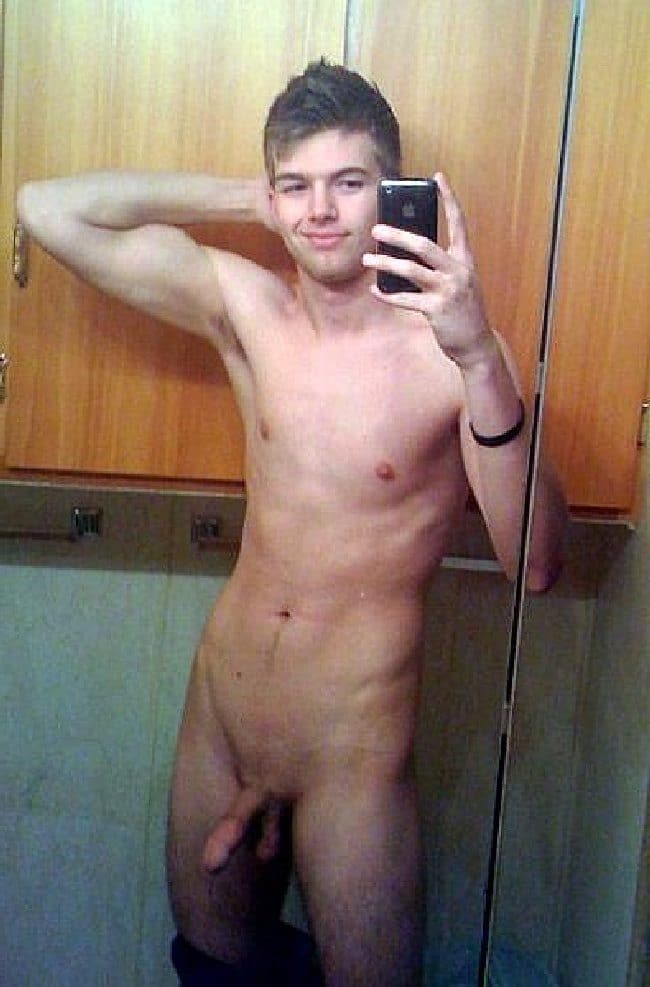 Nude Twink