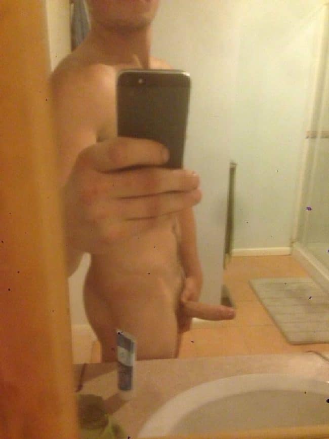 Nude Mirror Pics