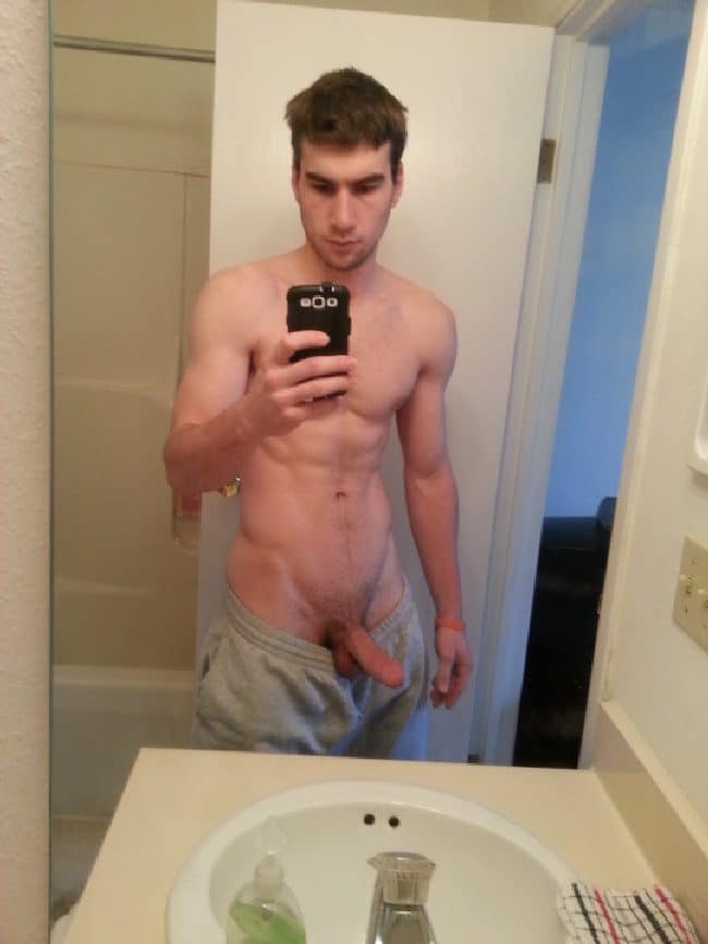 Nude Selfie Guy