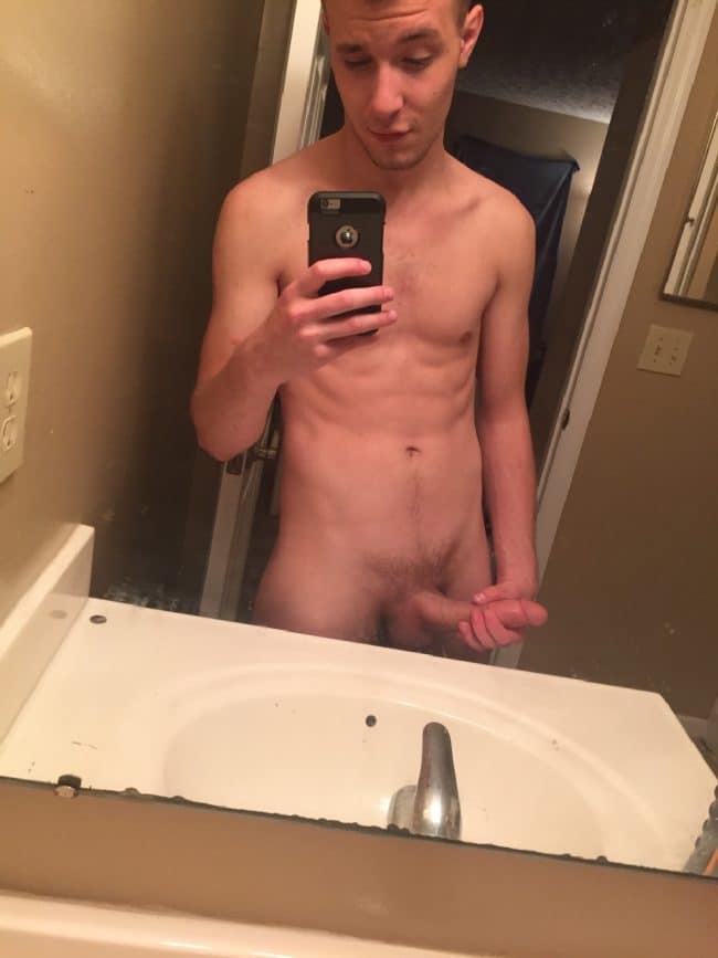 Nude Twink