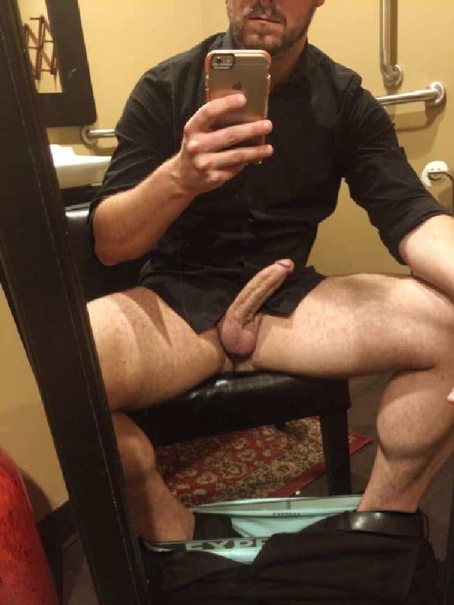 Penis Selfie