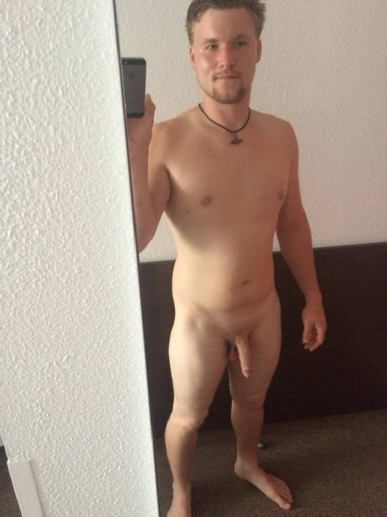 big dick gym shorts selfie naked photo